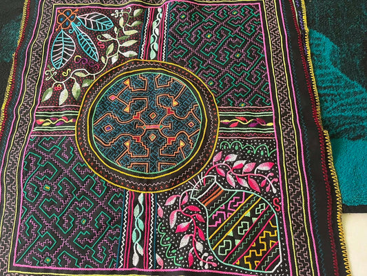 song cloth 28x26 - Design of the medicinal plants for protection and healing.